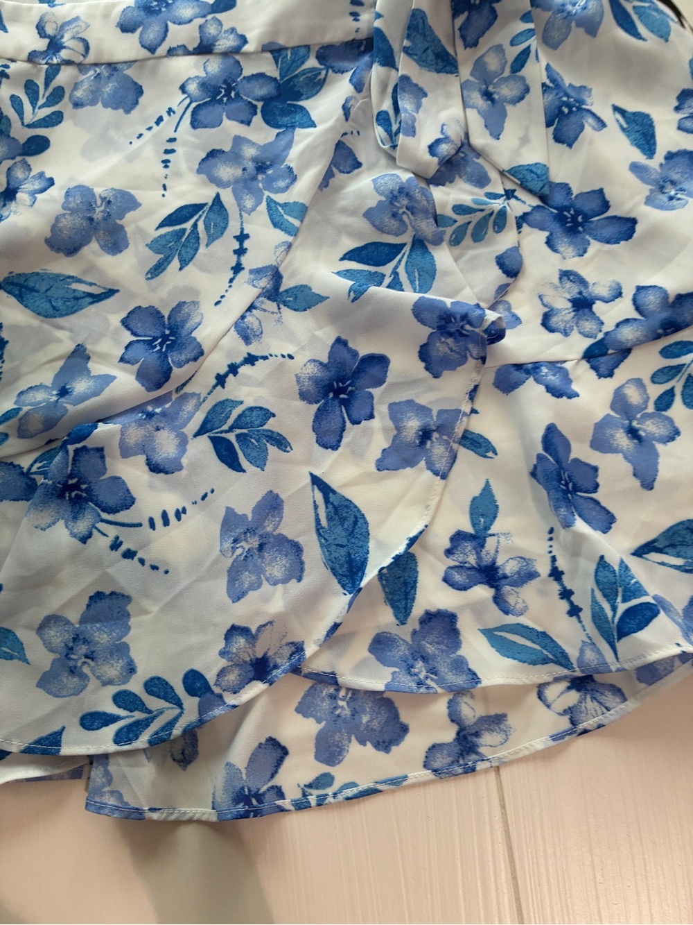 41 HAWTHORN -Stitch Fix Wrap Front Blue Floral Chiffon Mini Skirt $59 - Picture 8 of 13